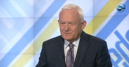 Leszek Miller: Jarosław Kaczyński celowo pominął prezydenta