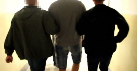 8 osób zajmujących się uprowadzeniami zatrzymanych przez wielkopolską policję