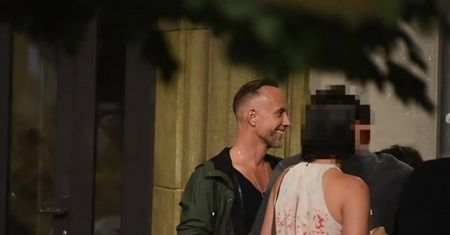 Nergal pije szampana z Lisowską