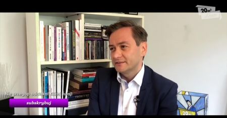 Biedroń o swoim penisie: "Nie mam się specjalnie czym pochwalić, ale kompleksów nie mam"