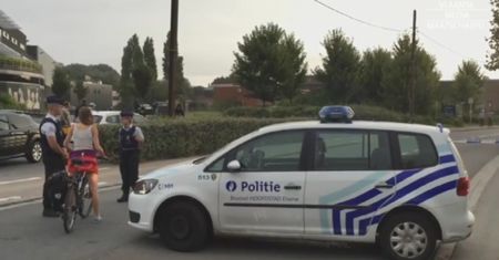 Samochód staranował bramy, potem wybuchła bomba. Atak w Brukseli