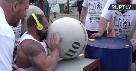 Zawody niepełnosprawnych siłaczy