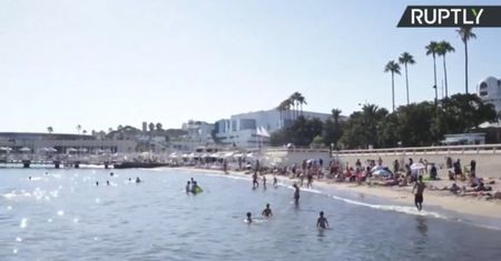 Cannes zakazuje muzułmańskiego kostiumu kąpielowego