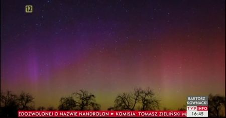 Kolorowe niebo nad Polską. Astrofotograf upolował zorzę polarną