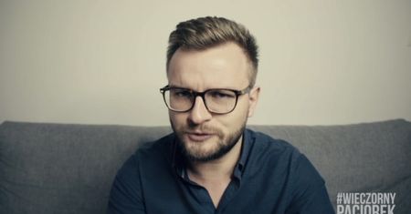 #wieczornyPaciorek: Najgorsza reklama w Polsce. Boli od samego oglądania