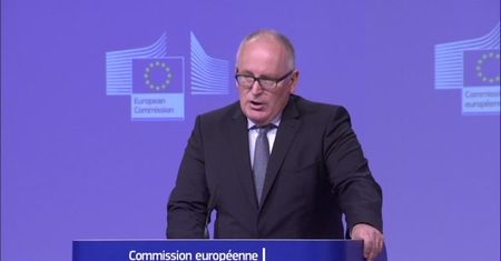KE przyjęła krytyczną opinię o Polsce