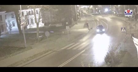 Wypadek w Tomaszowie Lubelskim. Ofiara miała sporo szczęścia