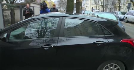 Tak Doda została dowieziona do prokuratury. Byliśmy na miejscu
