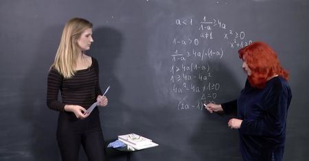 "Kalkulator to przyjaciel". Ekspertka tłumaczy, jak zdać maturę z matematyki