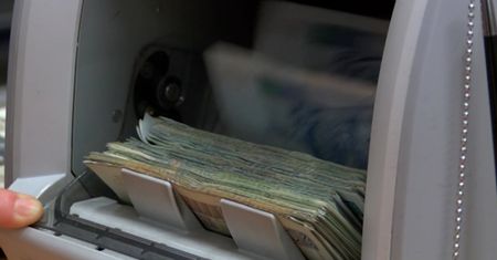 Przeżyjesz za 1540 zł? Sprawdź, jak oszczędzać na emeryturę
