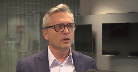 Czy można ogłosić upadłość konsumencką, gdy pracuje się poza Polską?