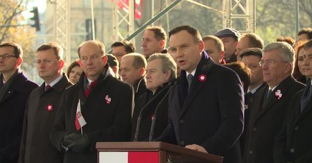Święto Niepodległości. Wpadka podczas przemówienia prezydenta Dudy