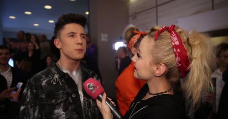 Dawid Kwiatkowski w punkowej stylizacji. Idzie w kierunku rocka?