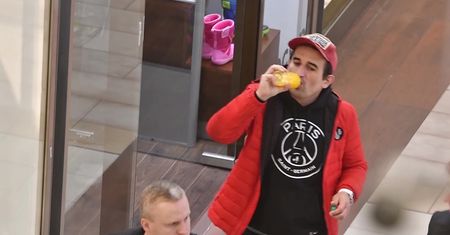Koterski bez Ptysia kupuje buty na Sylwestra