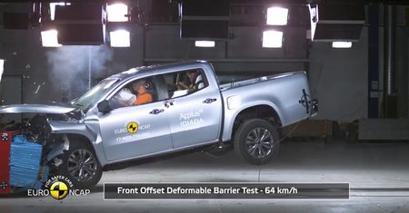 Mercedes Klasy X 2017 - test Euro NCAP