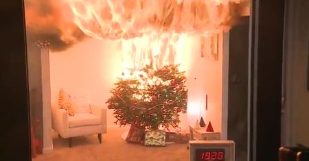 Strażacy: 40 sekund, by Święta zmienić w piekło. Sprawdzajcie światełka