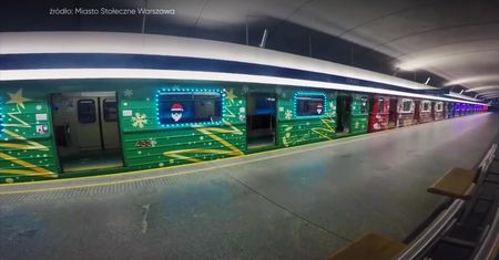Świąteczne metro na torach
