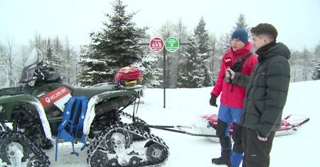 "Niesienie pomocy to wielka przyjemność". Dyżurowaliśmy z ratownikami GOPR w Krynicy-Zdrój