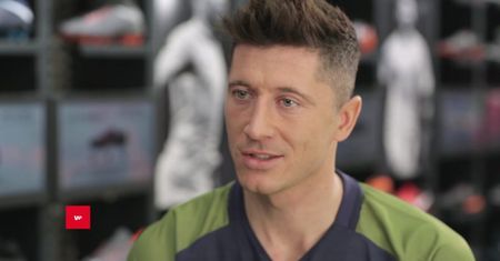 I stało się niemożliwe. Robert Lewandowski nie strzelił karnego: Od razu wiedziałem, co źle zrobiłem