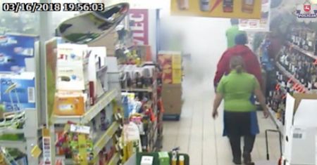 Oto 14-letni podpalacze Biedronki. Przyszli na policję z rodzicami