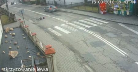 Ku przestrodze! Policja pokazała tragicznie wyglądające potrącenie