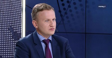 Szybkie rodzenie wg PiS. Wiceminister Marczuk wyjaśnia