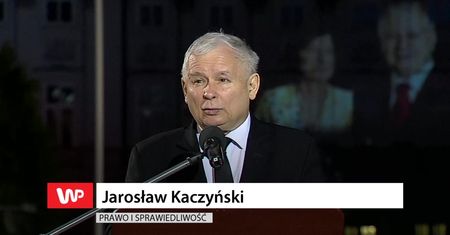 Jarosław Kaczyński dziękuje Macierewiczowi. "Stalowa wola"