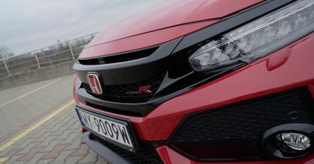 Honda Civic Type R - torowa rakieta roku