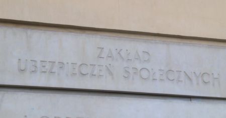 Uwaga na e-składki. Oszuści podszywają się pod ZUS