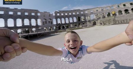 "Wakacje na kempingu" - Bijela Uvala