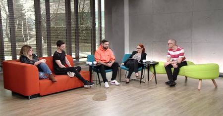 Kulisy zdjęć Rozenek: "Jak zrobisz sobie biust za 20 tysięcy, to będziesz na plaży w swetrze?"