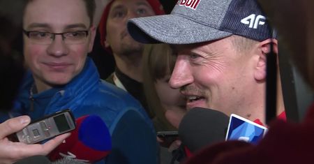 Adam Małysz rozbawił dziennikarzy. "Czy mam ochotę skoczyć? Chyba jako walec!"