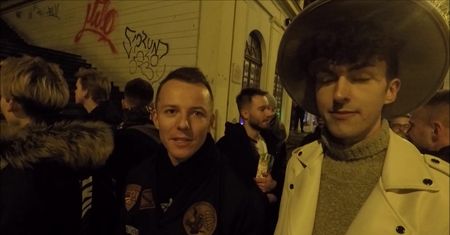 Fani czekają na Mandarynę