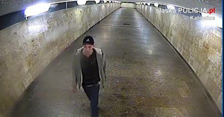 Napad na dworcu w Katowicach. Policja pokazuje nagranie