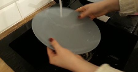 Naturalny płyn do mycia naczyń – skuteczniejszy niż sklepowe?