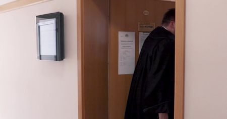 Tylko u nas: Uśmiechnięty Grabowski na rozprawie rozwodowej
