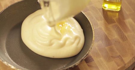 Puszysty omlet bez smażenia. Trik idealny na śniadanie