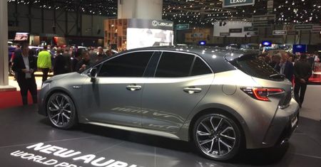 Premiera nowej Toyoty Auris. Japończycy w końcu pokazali konkurenta Golfa i Astry