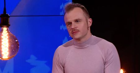 Fan zapytał artystę o piosenkę na Dzień Kobiet. Rogucki przesadził?