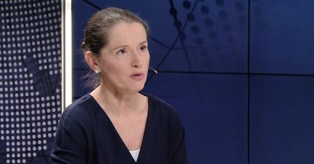 Monika Jaruzelska ironizuje. „Oglądam pasjami telewizję publiczną”