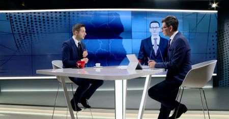 Patryk Jaki wymienia ile zarabia. "Moja pensja podstawowa spadła"