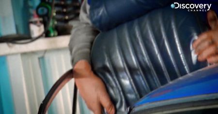 Kupili Jaguara E-Type'a i sporo na nim zarobili. Samochód był w kiepskim stanie