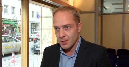 W solarium poproszą o dowód. Zakaz reklamy dobije branżę?