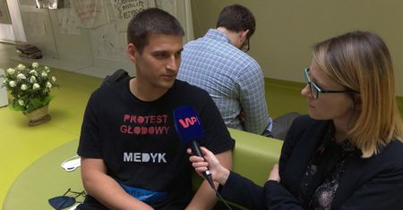 Rezydenci: nasze życie osobiste toczy się na oddziałach