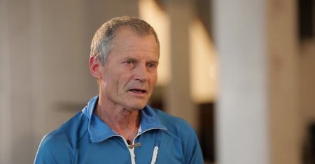 Ryszard Pawłowski przeżył "biwak śmierci" na Mount Everest [1/5] [Sektor Gości]