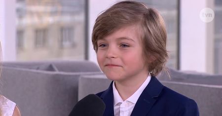 TVN radzi w co ubrać dziecko do Komunii Świętej: "Jak na ślub"