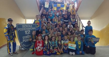 "Panie Tomku kochany, my o panu pamiętamy". Dzieci dla Tomasza Golloba