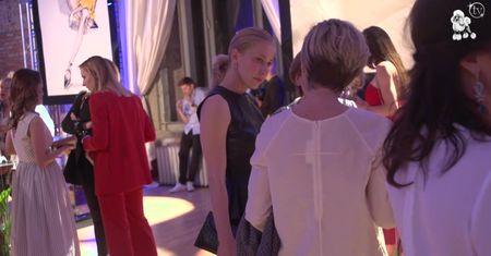 Marieta Żukowska paraduje z metką na premierze butów