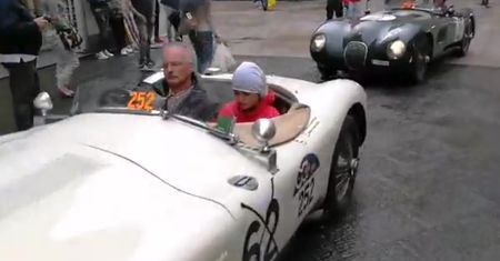 Mille Miglia. Deszczowa aura zbiera swoje żniwo