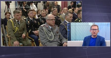 "Macierewicz powinien nadzorować cyrki"